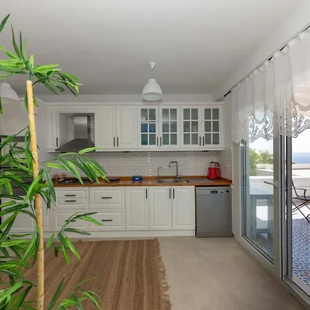 Pleasant House With Splendid View In The Heart Of Bodrum 빌라 Bodrum